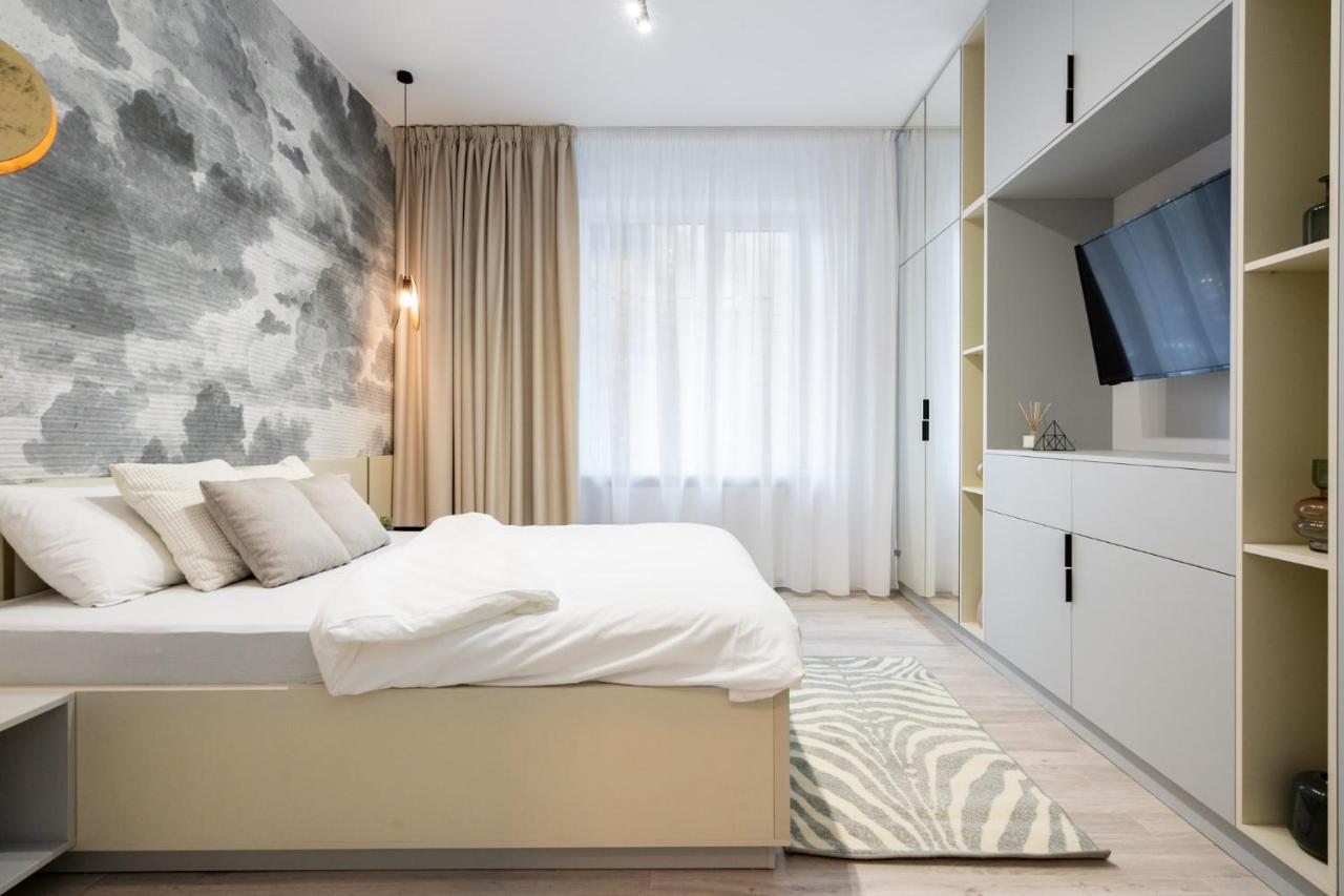 Four Bedroom Apartment, Old Town Boekarest Buitenkant foto