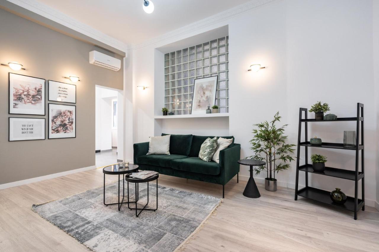 Four Bedroom Apartment, Old Town Boekarest Buitenkant foto